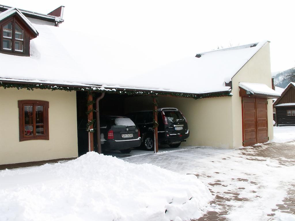 Chalupa Alzbeta Liptovský Ján Exteriör bild